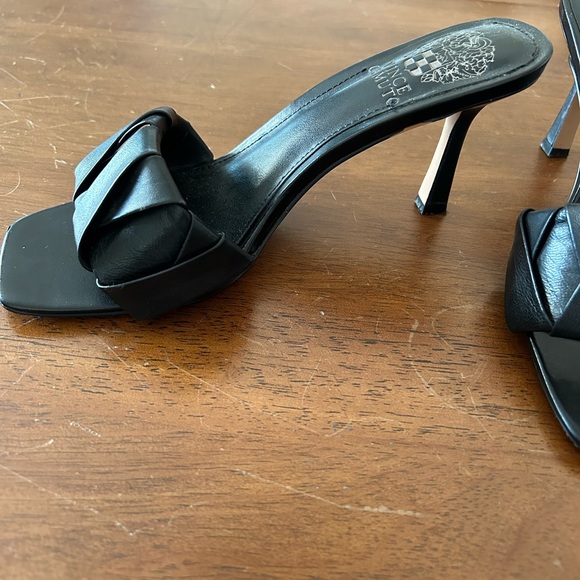 Vince Camuto kitten heel mule/sandal - Picture 6 of 7